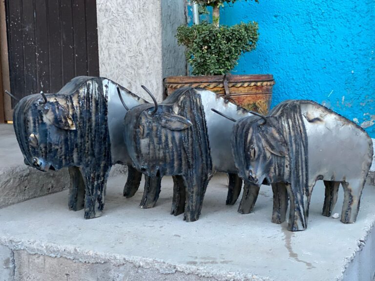 Búfalo En Herreria Artistica